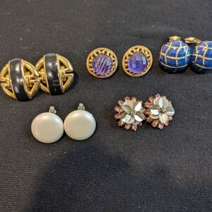 Elegant Gold and Black Earrings